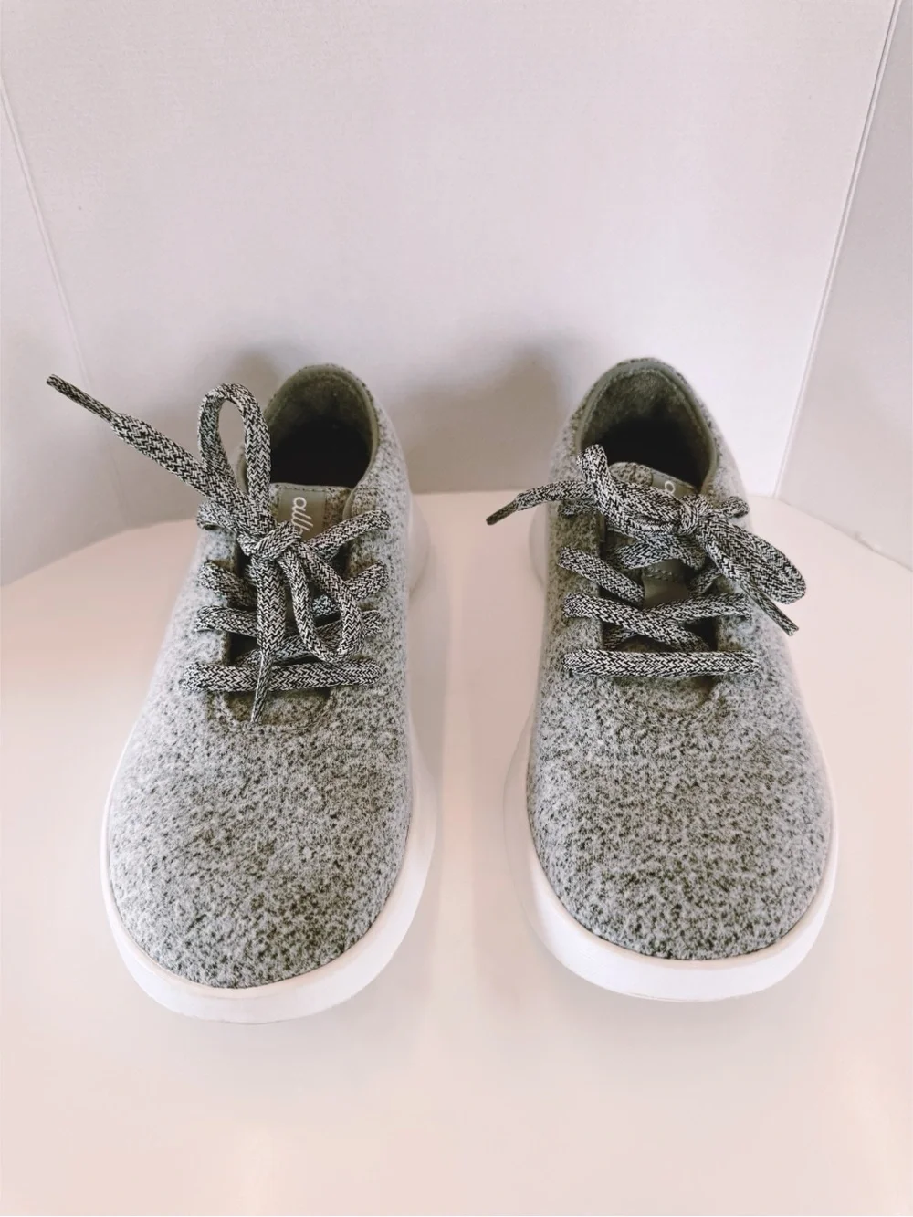 NWOT Allbirds Women’s Wool Runners Gray Merino Wool Sneakers, Size 6